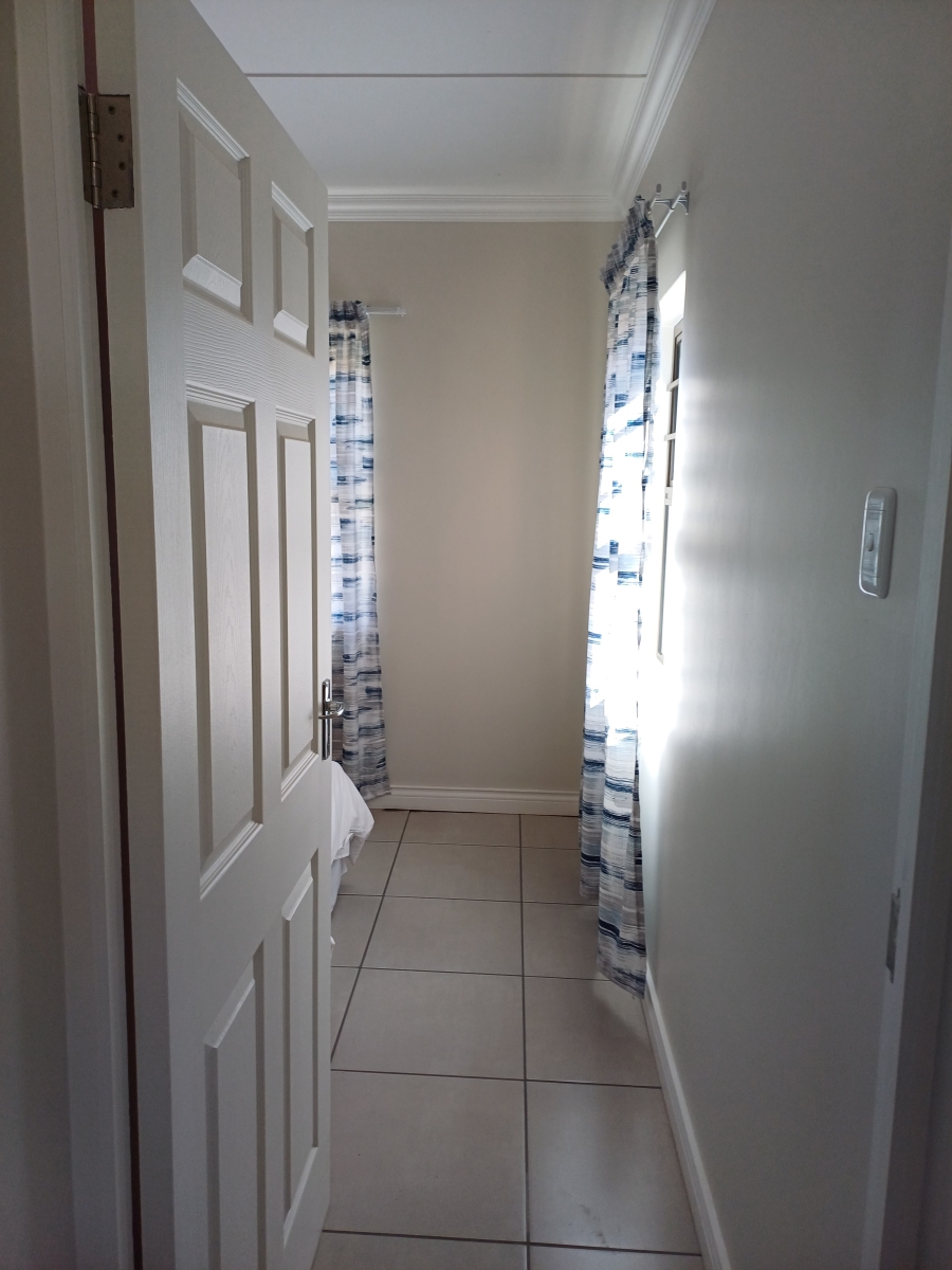 To Let 2 Bedroom Property for Rent in Westbourne Eastern Cape